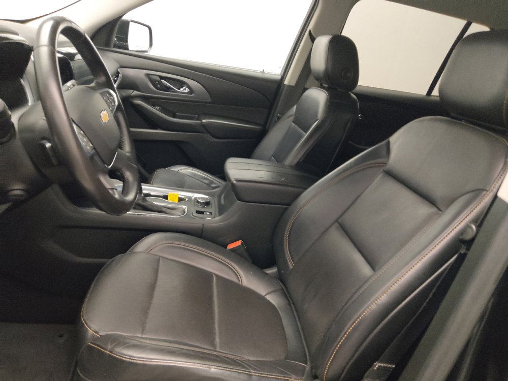 Used 2018 Chevrolet Traverse Premier w/ Driver Confidence II Package FWD image 17