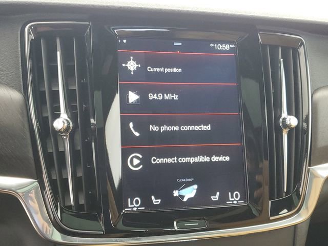 Used 2017 Volvo V90 T6 Cross Country image 28