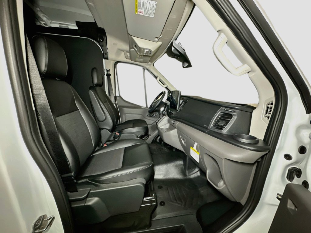 New 2027 Ford Transit 250 148 Medium Roof w/ Exterior Upgrade Package RWD image 30