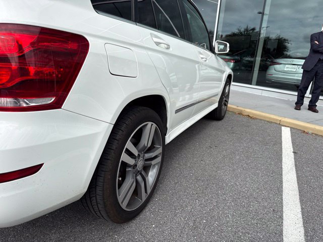 Used 2015 Mercedes-Benz GLK 350 4MATIC image 26