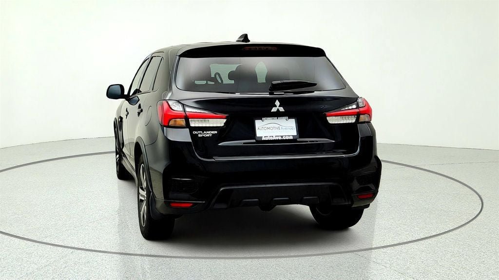 Used 2025 Mitsubishi Outlander Sport LE AWD/4WD image 6