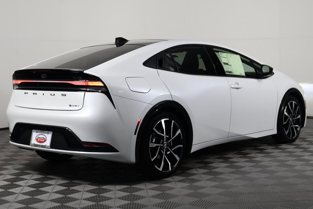 New 2026 Toyota Prius Plug-In Hybrid image 2