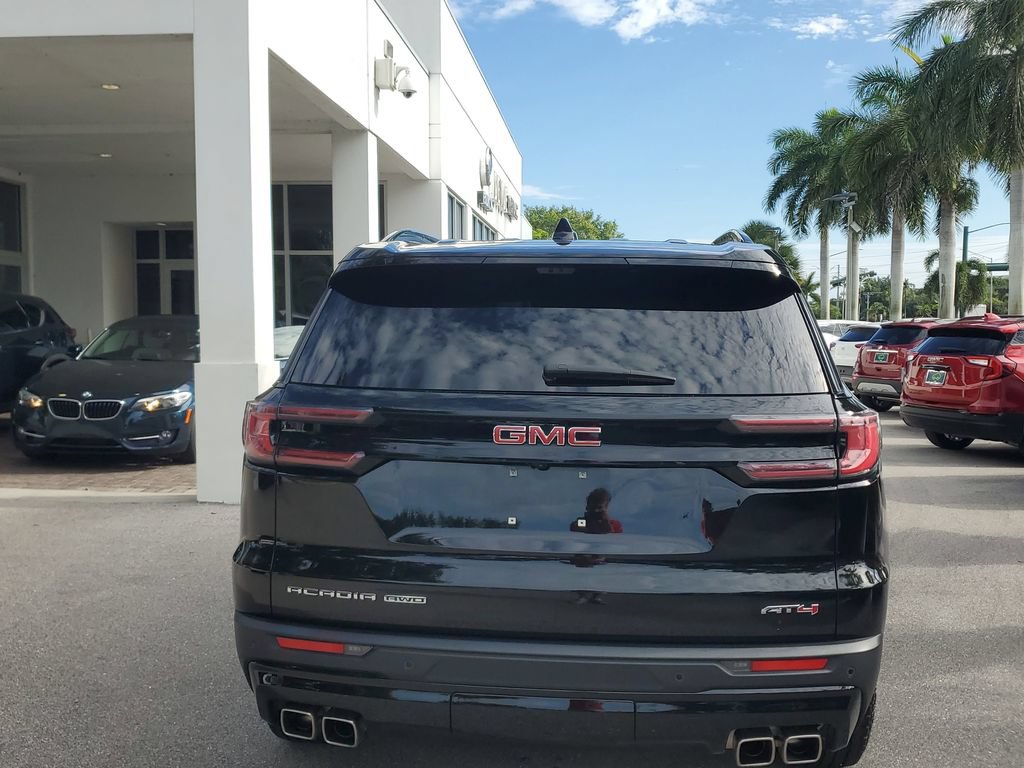 Certified 2024 GMC Acadia AT4 w/ Super Cruise Package AWD/4WD image 5
