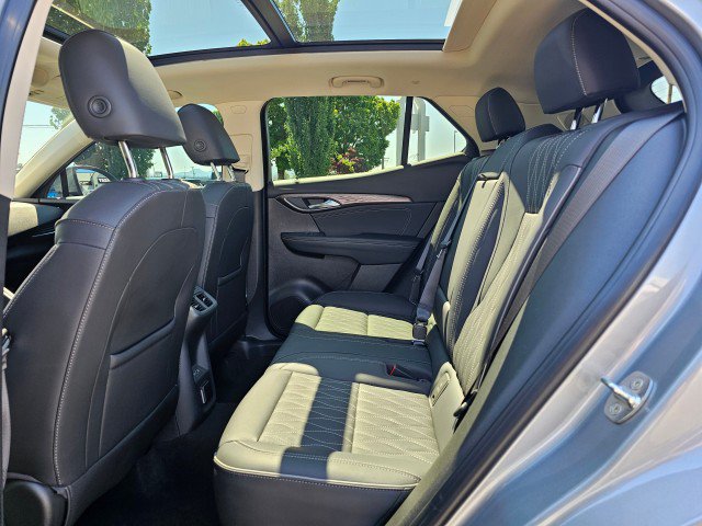 Used 2023 Buick Envision Avenir AWD/4WD image 21
