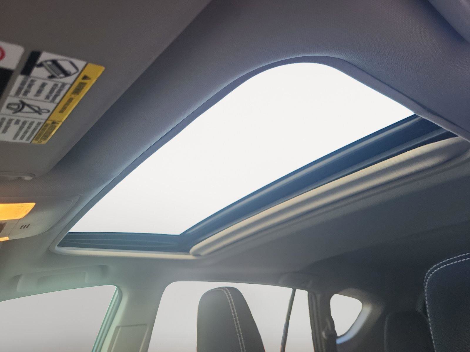 Used 2018 Toyota RAV4 XLE image 18