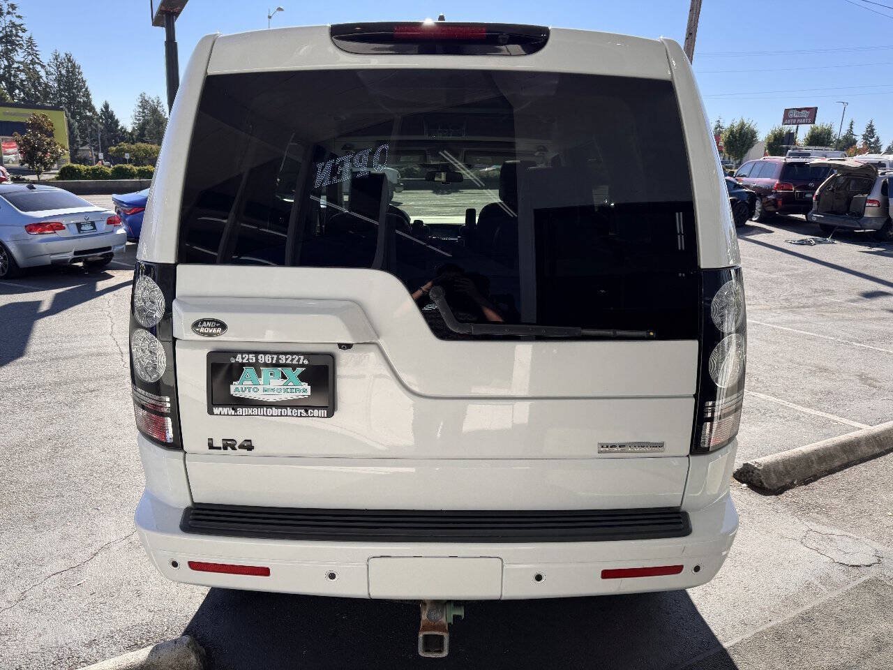 Used 2016 Land Rover LR4 HSE LUX AWD/4WD image 4