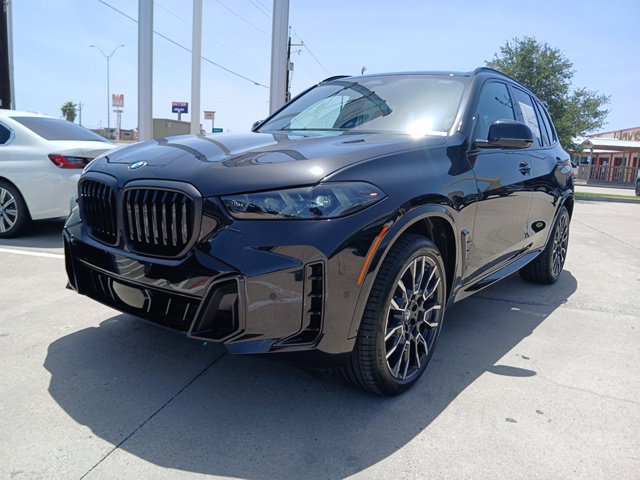 New 2026 BMW X5 xDrive40i w/ M Sport Package AWD/4WD image 3