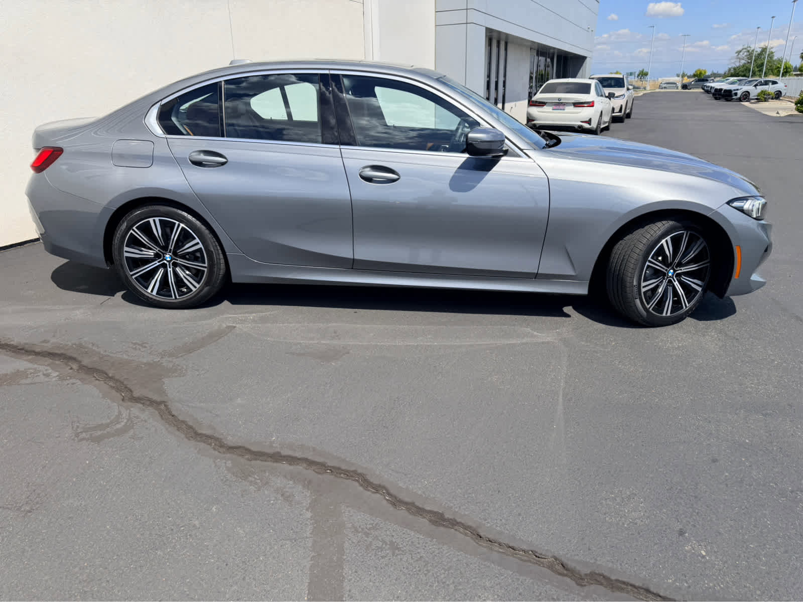 Used 2025 BMW 330i xDrive Sedan AWD/4WD image 7