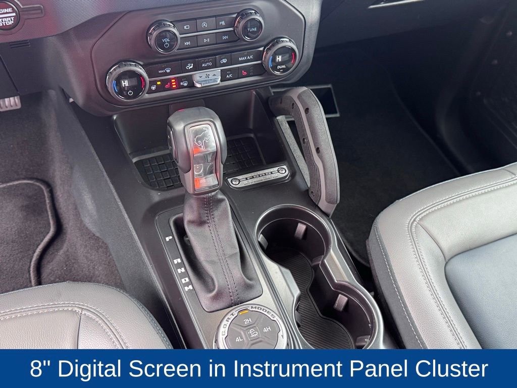 Used 2024 Ford Bronco Outer Banks image 16