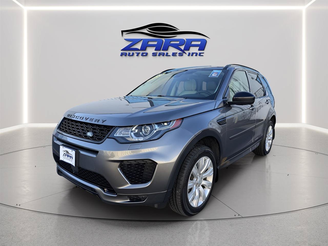 Used 2019 Land Rover Discovery Sport HSE Dynamic AWD/4WD image 2