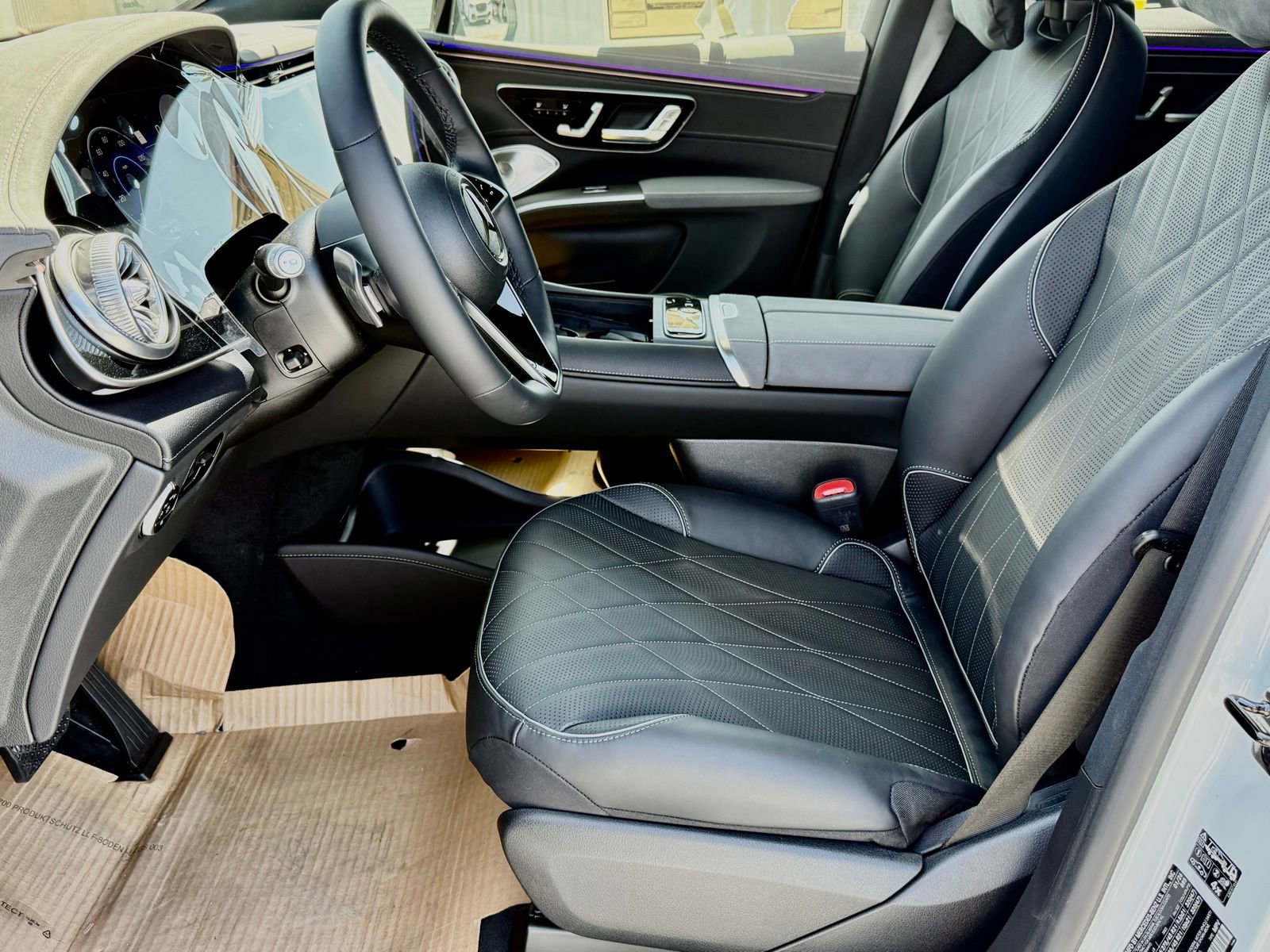 New 2026 Mercedes-Benz EQS 550 4MATIC SUV image 19