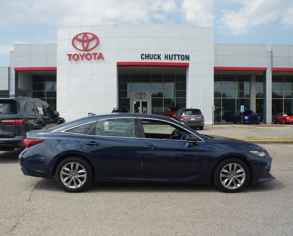 Used 2019 Toyota Avalon XLE w/ Moonroof Package