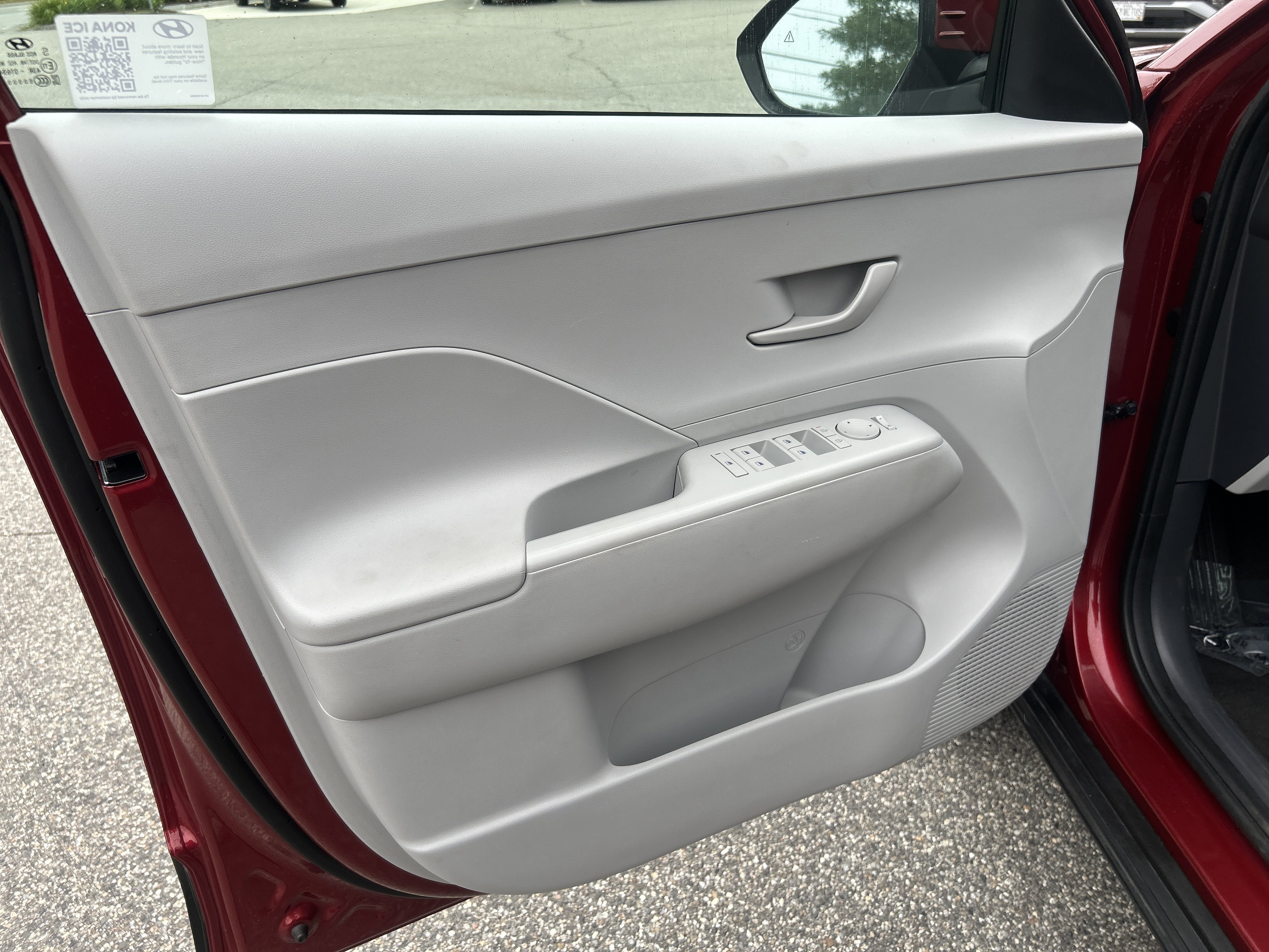 Certified 2025 Hyundai Kona SEL AWD/4WD image 15