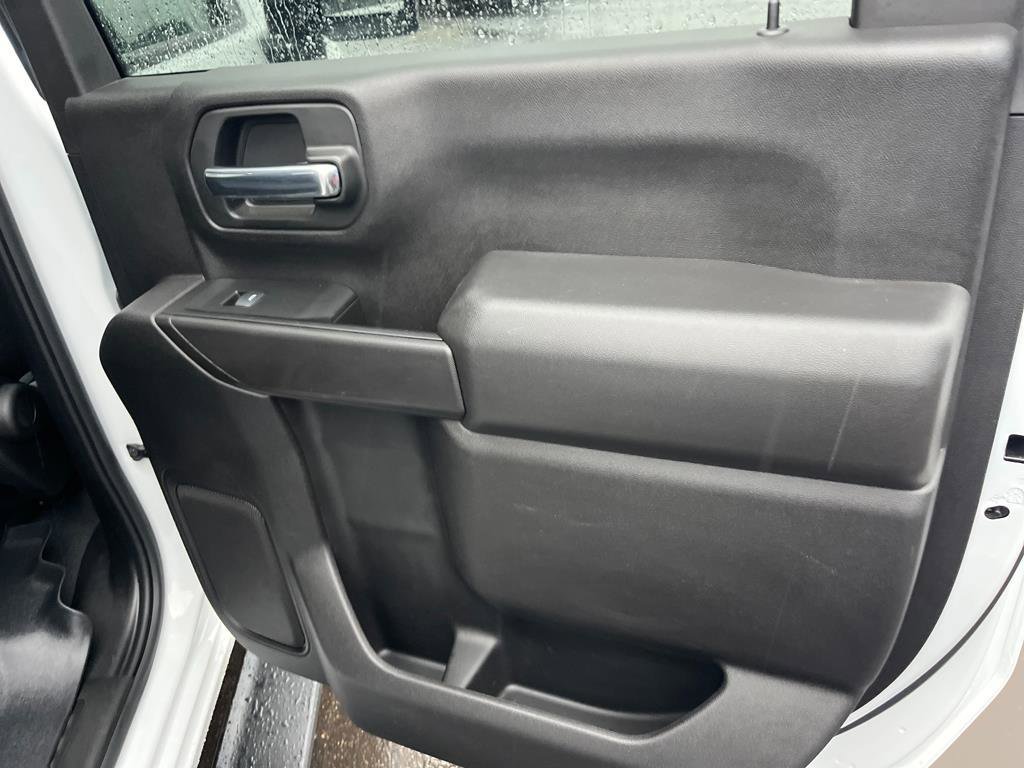 Used 2025 Chevrolet Silverado 2500 Custom w/ Custom Value Package image 24