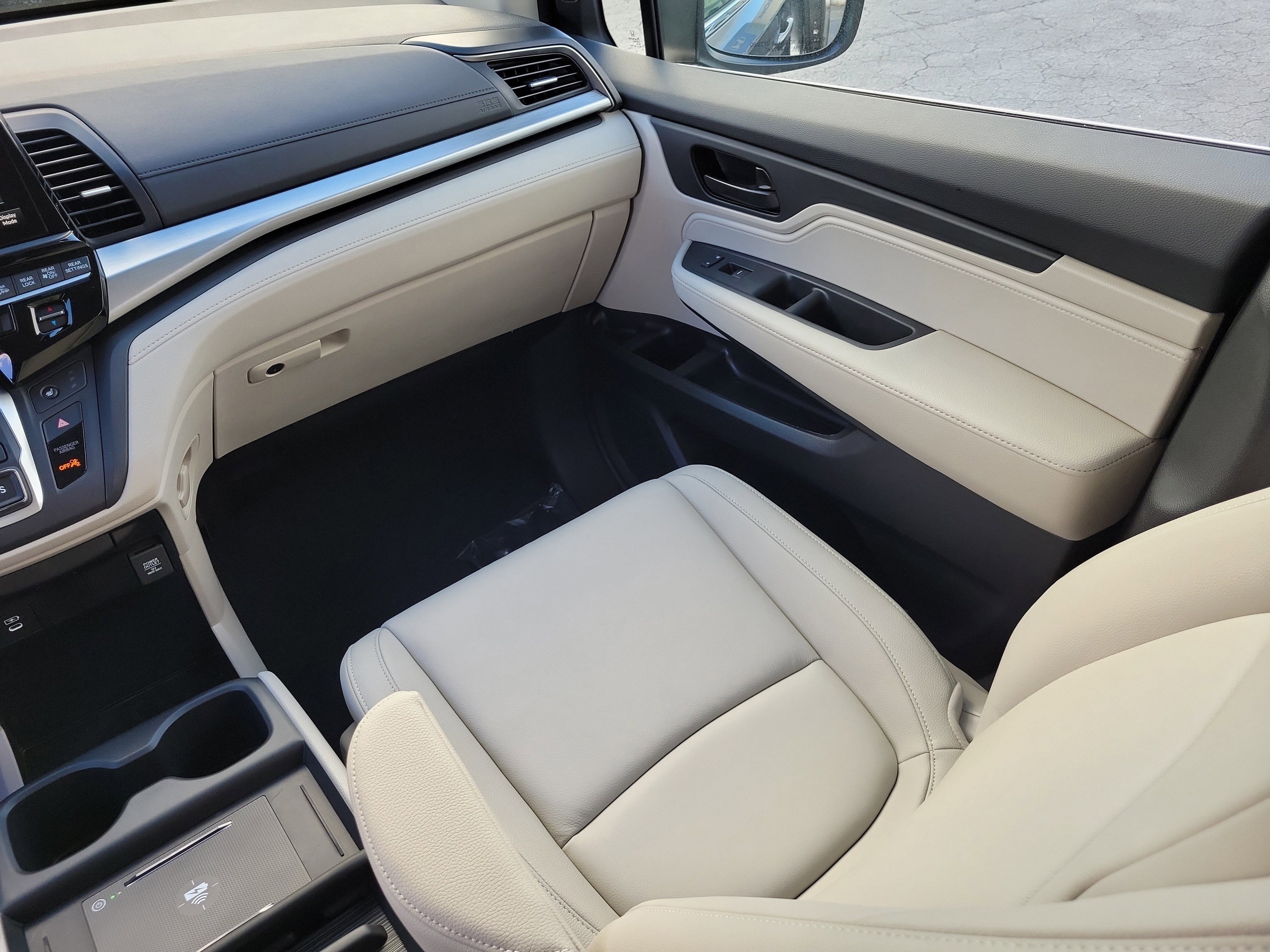 New 2026 Honda Odyssey EX-L image 4