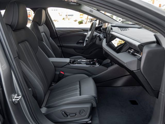 Certified 2025 Audi A6 e-tron Premium Plus w/ Premium Plus image 30