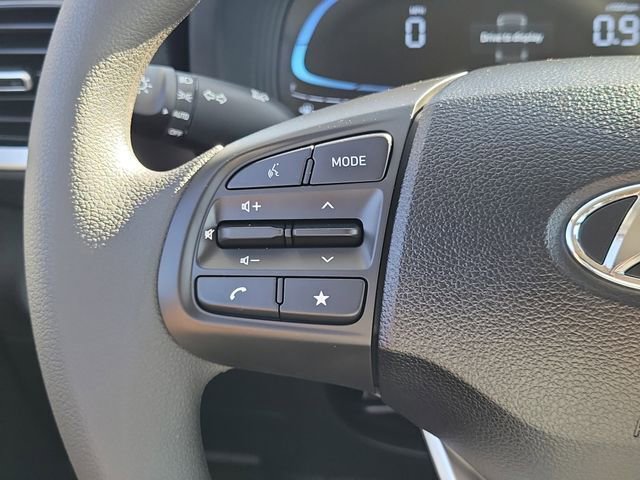 New 2026 Hyundai Venue SE image 5