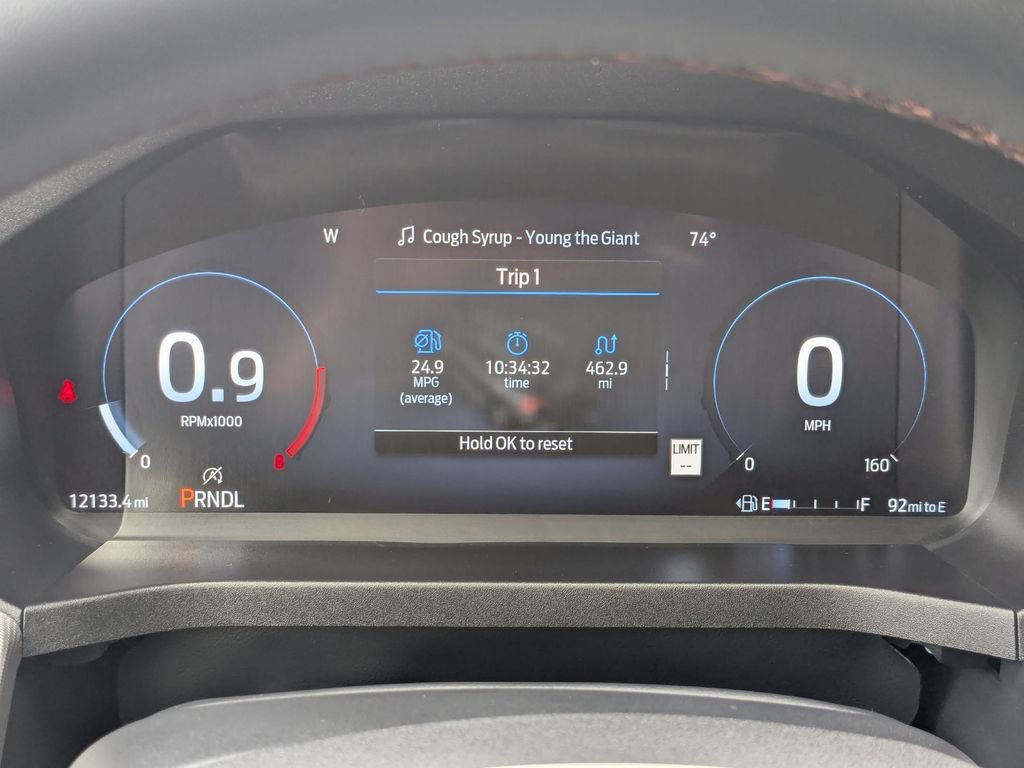 Used 2025 Ford Explorer Active AWD/4WD image 16