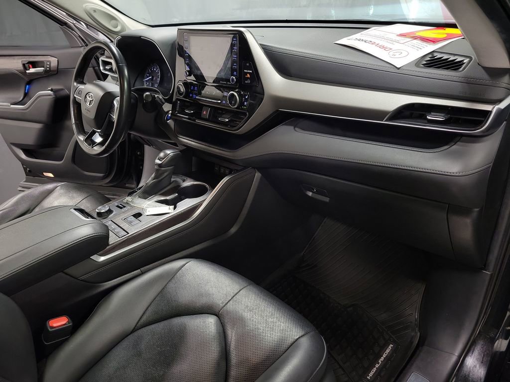 Used 2020 Toyota Highlander Limited AWD/4WD image 24