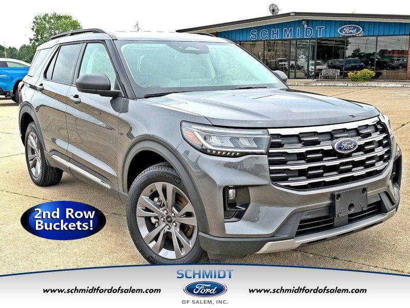 Used 2025 Ford Explorer Active w/ Active Comfort Package AWD/4WD image 1