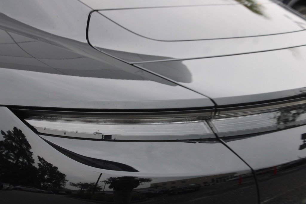 Certified 2024 Porsche Taycan image 12