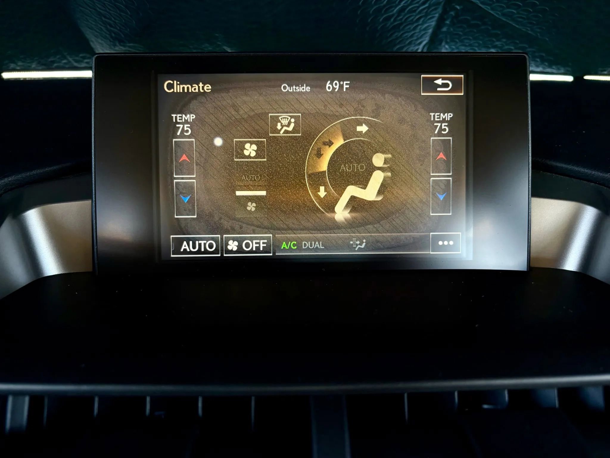 Used 2015 Lexus NX 200t F Sport image 30