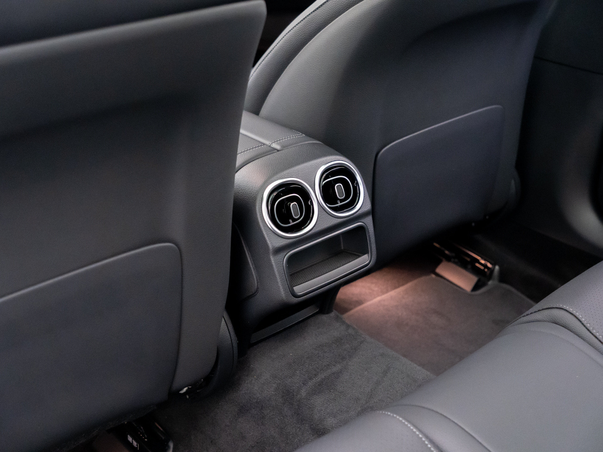 New 2026 Mercedes-Benz C 300 4MATIC Sedan image 20