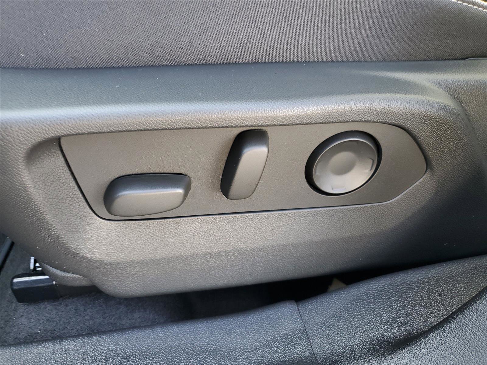 New 2026 Buick Envision Sport Touring image 17