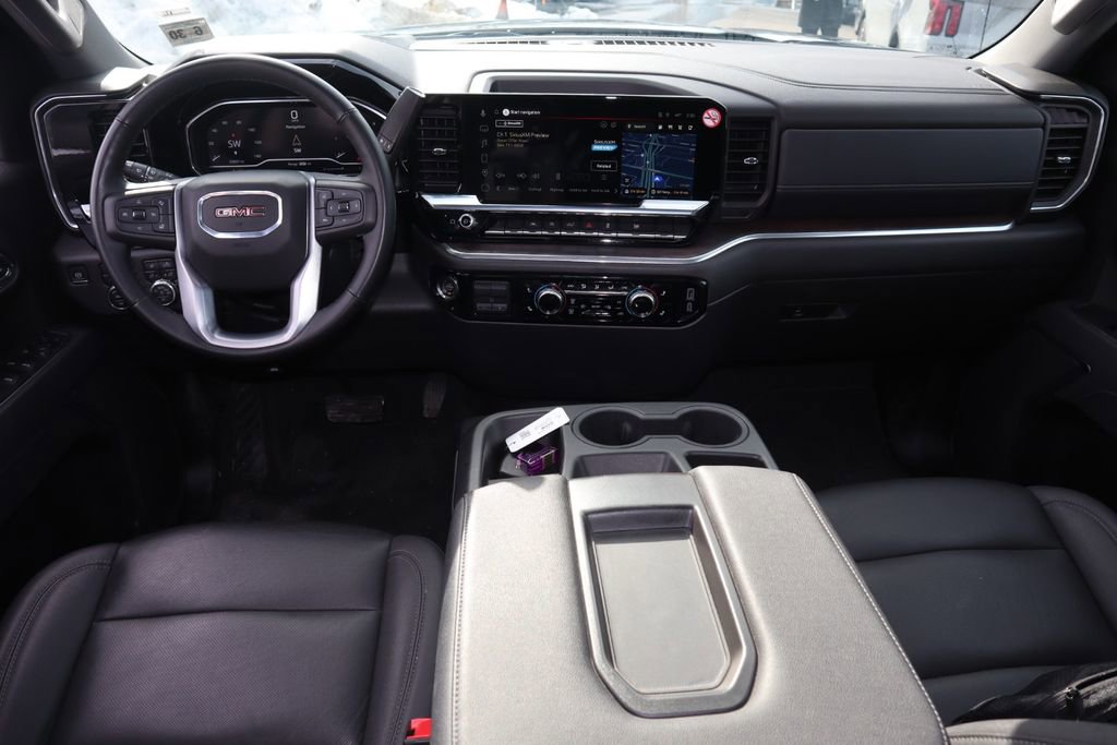 Certified 2025 GMC Sierra 1500 SLT image 12
