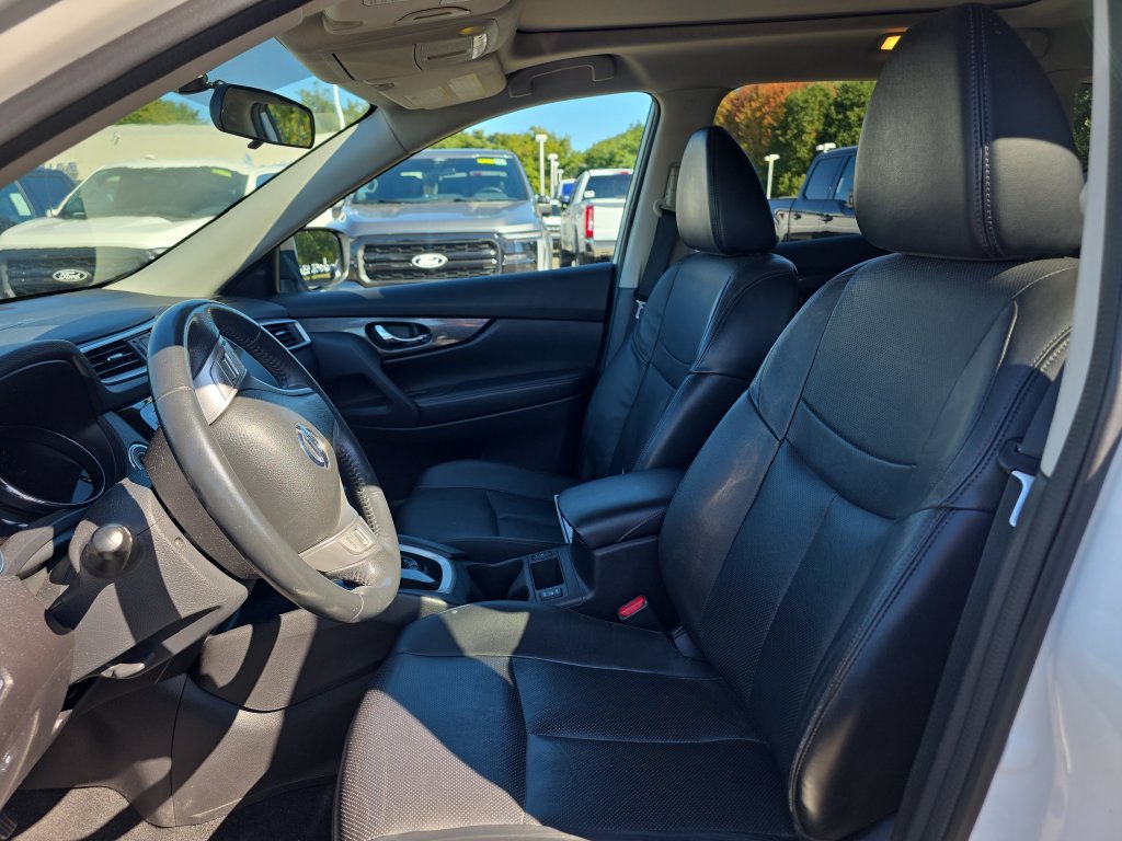 Used 2014 Nissan Rogue SL w/ SL Premium Package AWD/4WD image 23