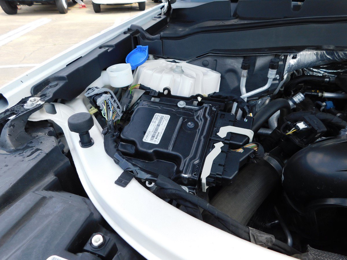 Used 2020 Ford Explorer XLT AWD/4WD image 18