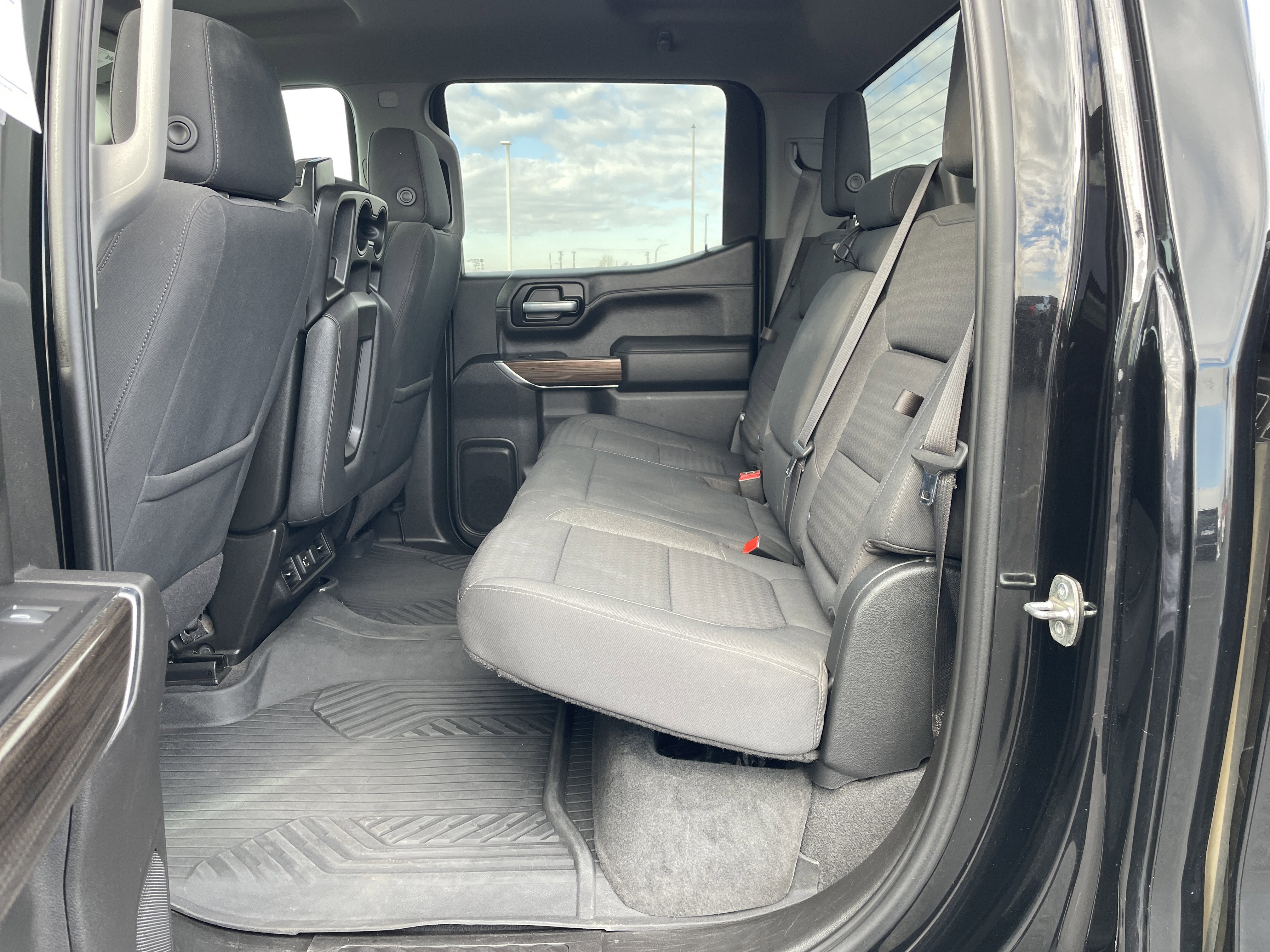 Used 2021 Chevrolet Silverado 1500 RST image 21