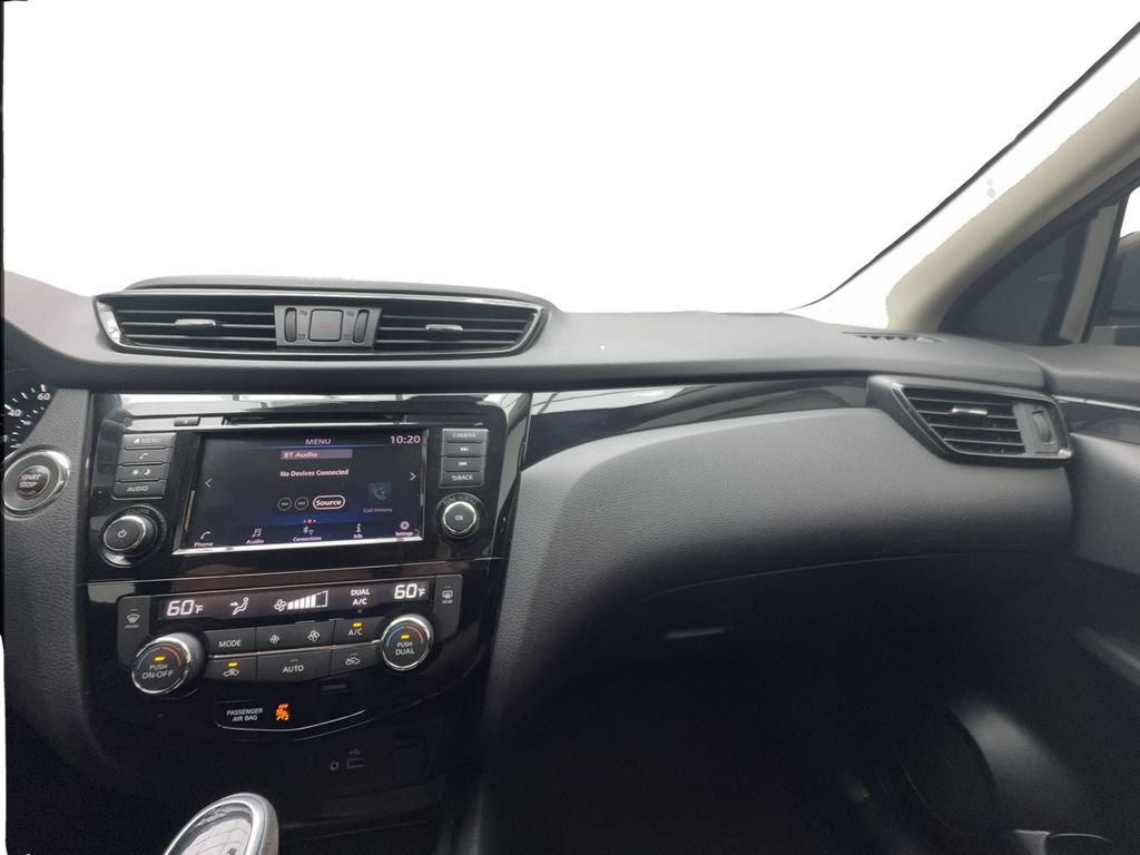 Used 2020 Nissan Rogue Sport SV FWD image 43