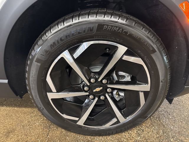 New 2026 Chevrolet Equinox EV LT FWD image 9