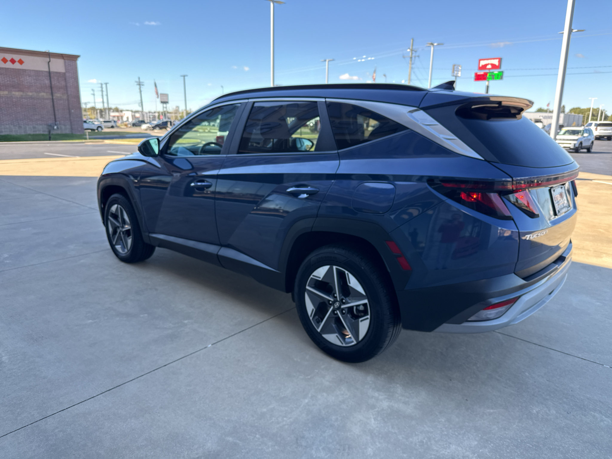 Used 2025 Hyundai Tucson SEL AWD/4WD image 5