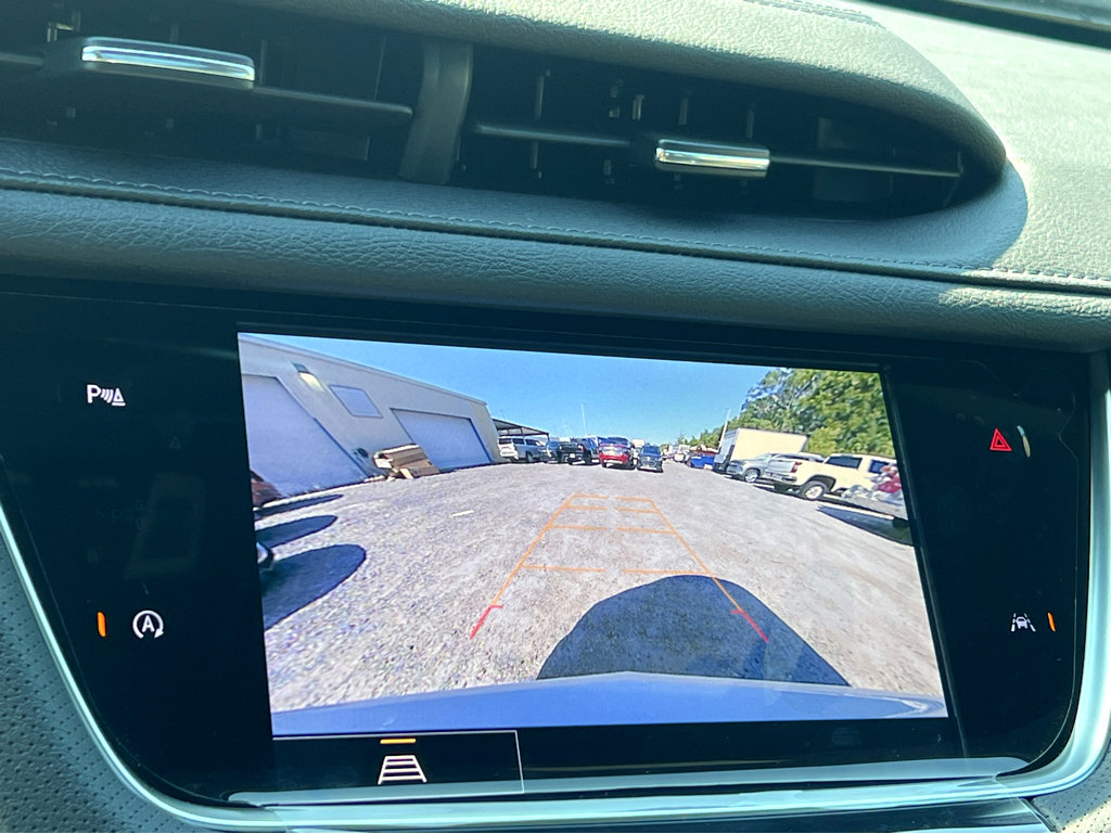 New 2025 Cadillac XT6 Luxury image 11