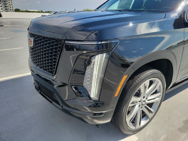 New 2026 Cadillac Escalade ESV Sport w/ Touring Package AWD/4WD image 8