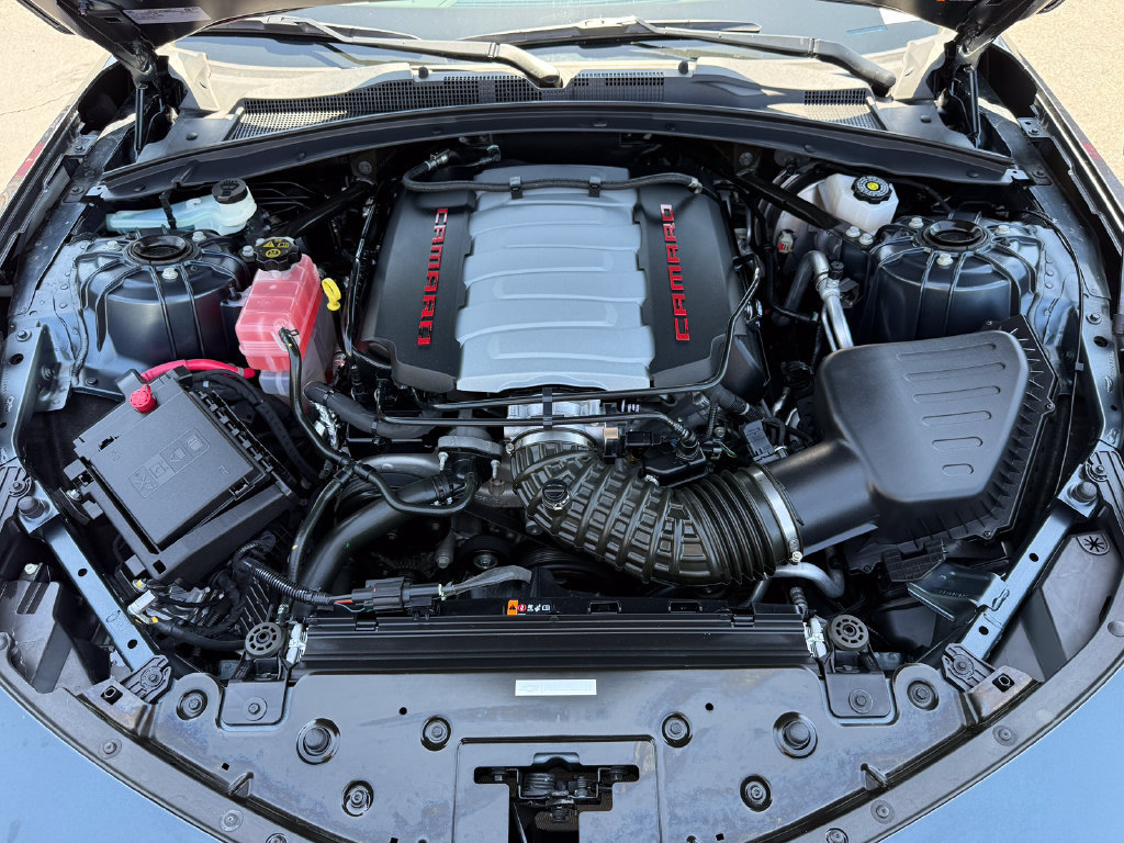 Used 2022 Chevrolet Camaro SS RWD image 15