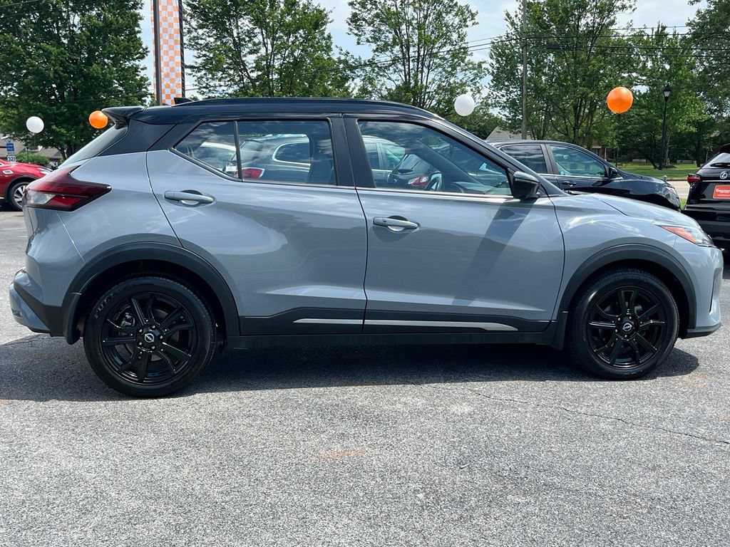 Used 2023 Nissan Kicks SR w/ SR Premium Package FWD image 10