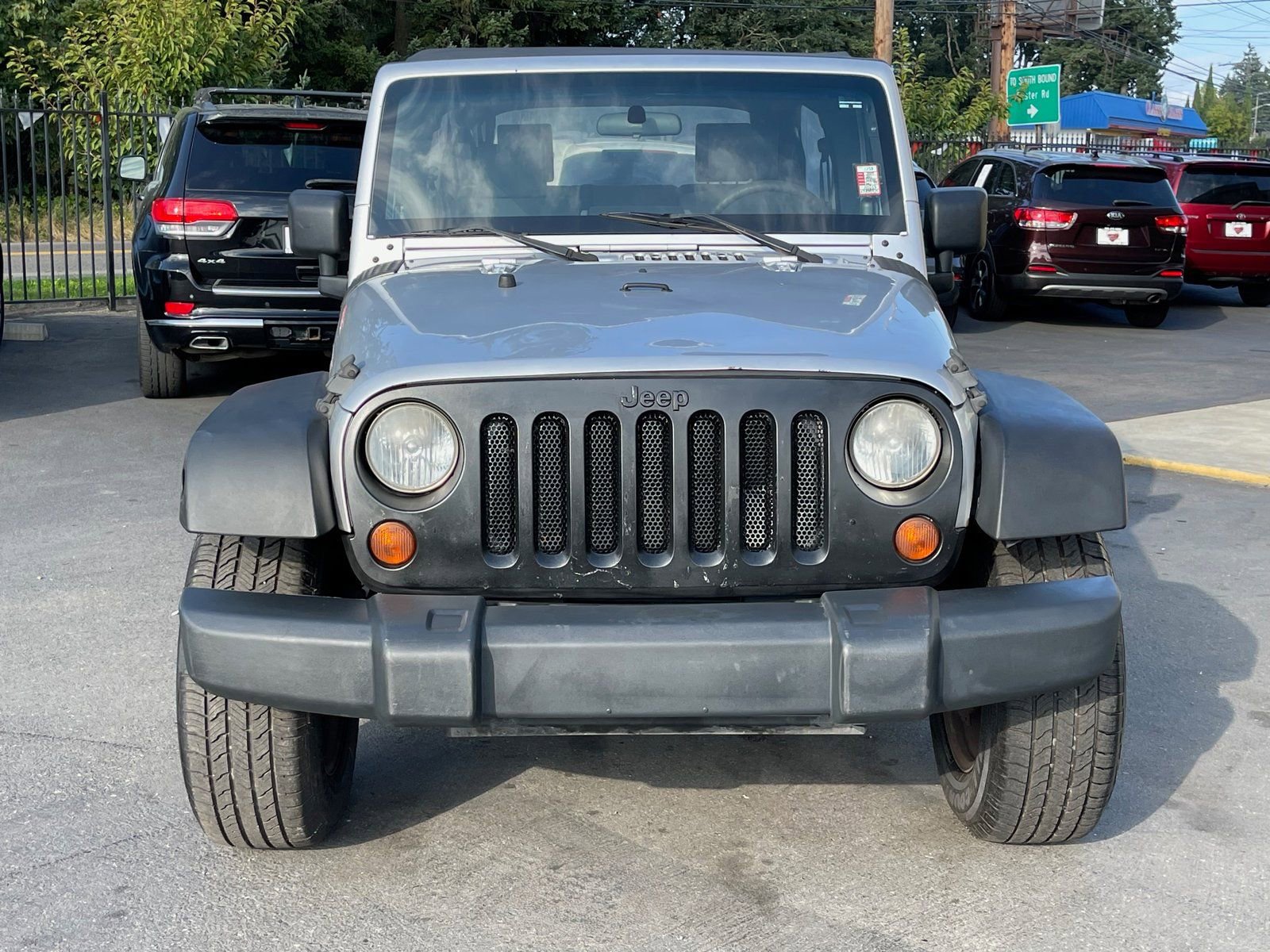 Used 2009 Jeep Wrangler X image 9