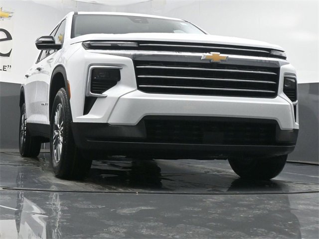 New 2026 Chevrolet Traverse LT w/ LPO, Floor Liner Package image 3