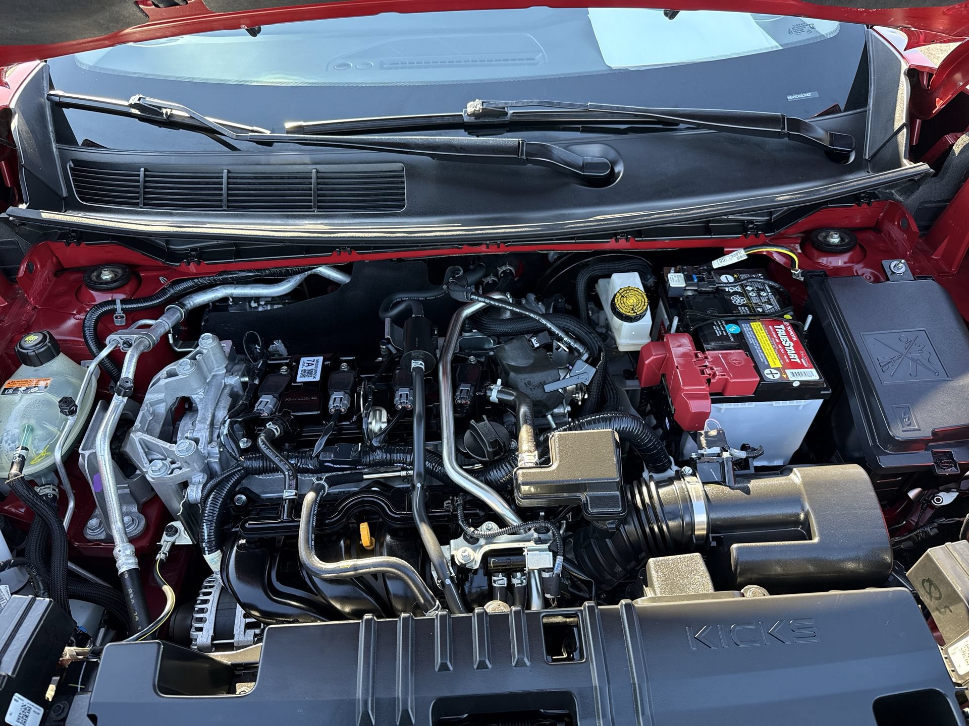 Used 2025 Nissan Kicks SV FWD image 17