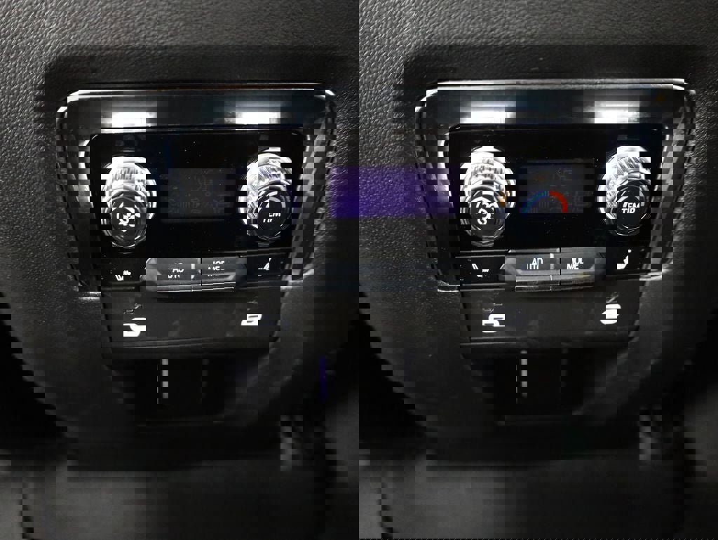 Used 2023 GMC Yukon Denali image 37