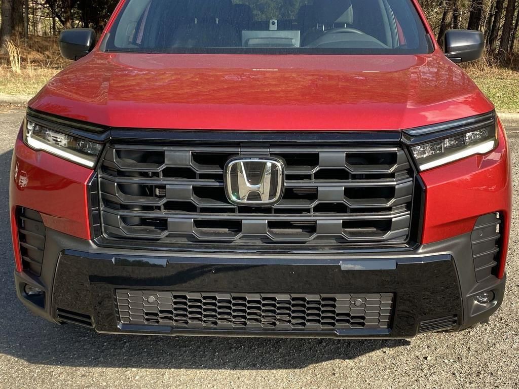 New 2026 Honda Pilot Sport image 28