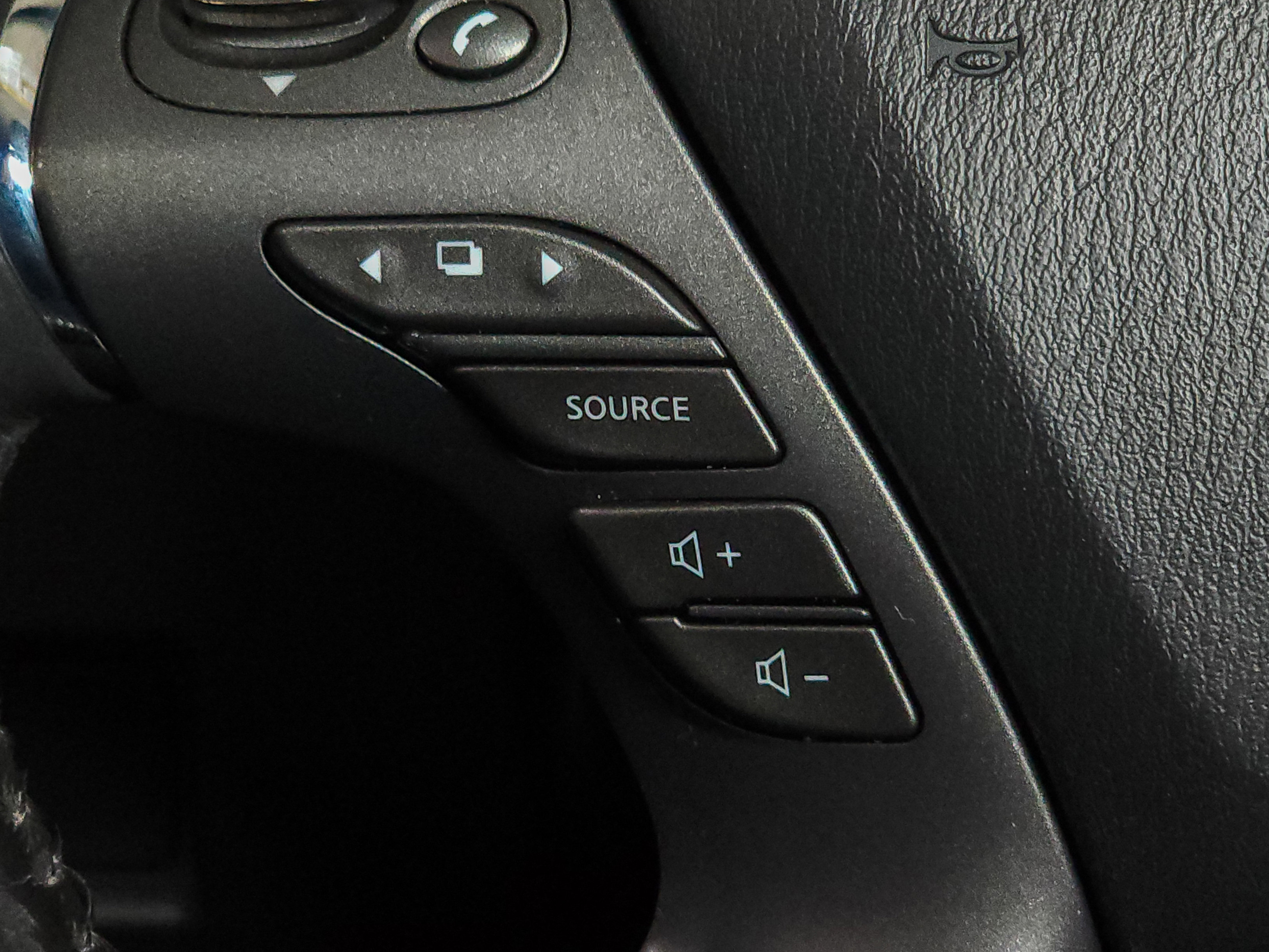 Used 2022 Nissan Murano Platinum w/ Cargo Package image 24