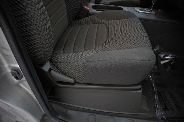 Used 2020 Nissan Frontier SV w/ SV Utility Package image 28