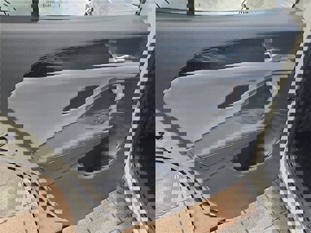 New 2026 Volkswagen Tiguan SE R-Line image 10