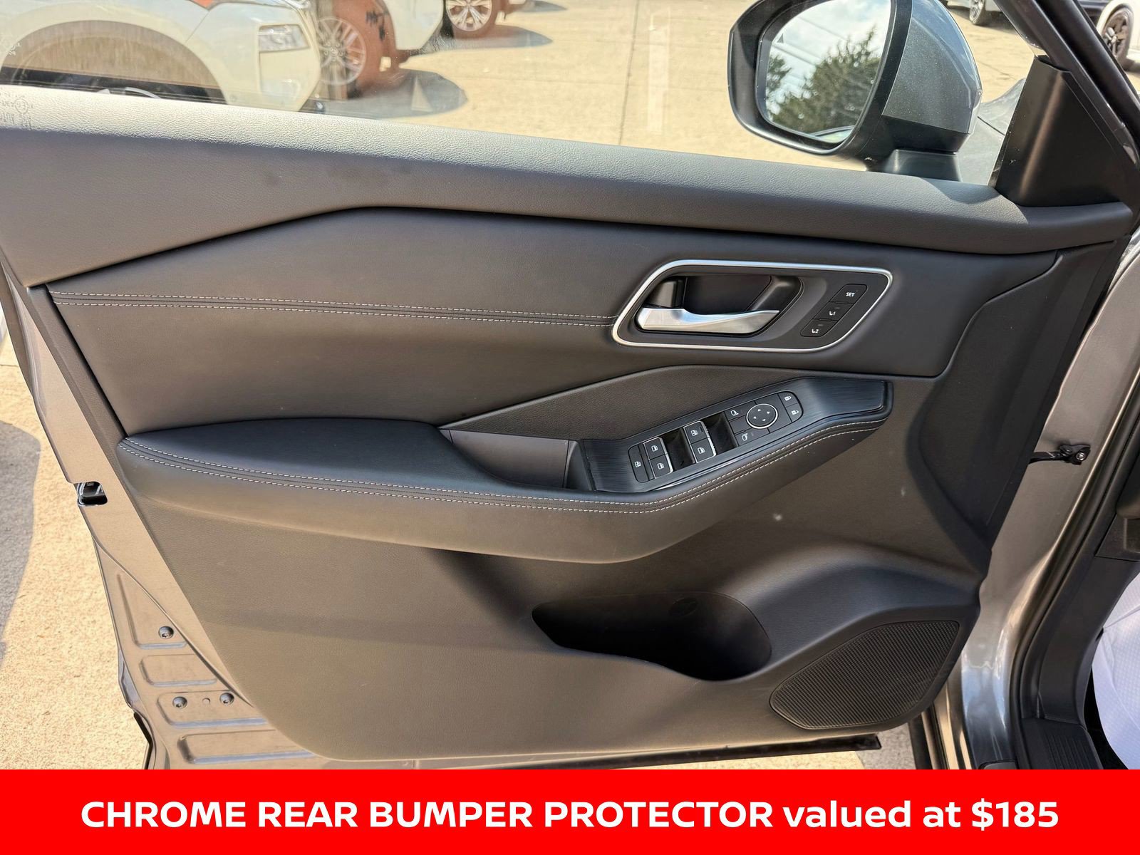 Certified 2025 Nissan Rogue Platinum w/ Tech Package AWD/4WD image 30