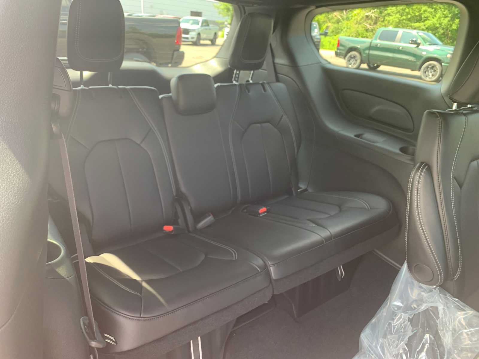 New 2027 Chrysler Pacifica LX FWD image 19