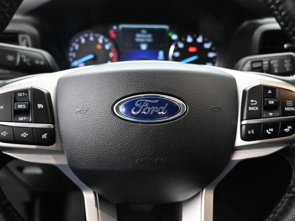 Certified 2021 Ford Explorer XLT image 12